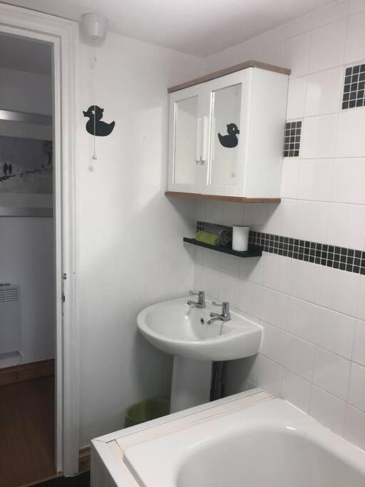 Seaton, Devon, Two Bed Apartment, Just Off The Sea Front. Zewnętrze zdjęcie
