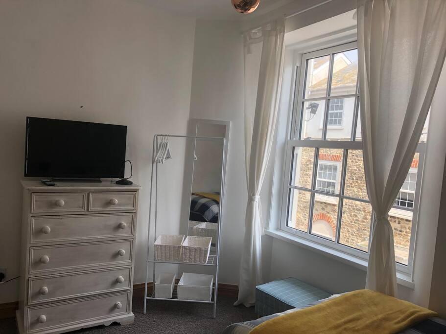 Seaton, Devon, Two Bed Apartment, Just Off The Sea Front. Zewnętrze zdjęcie